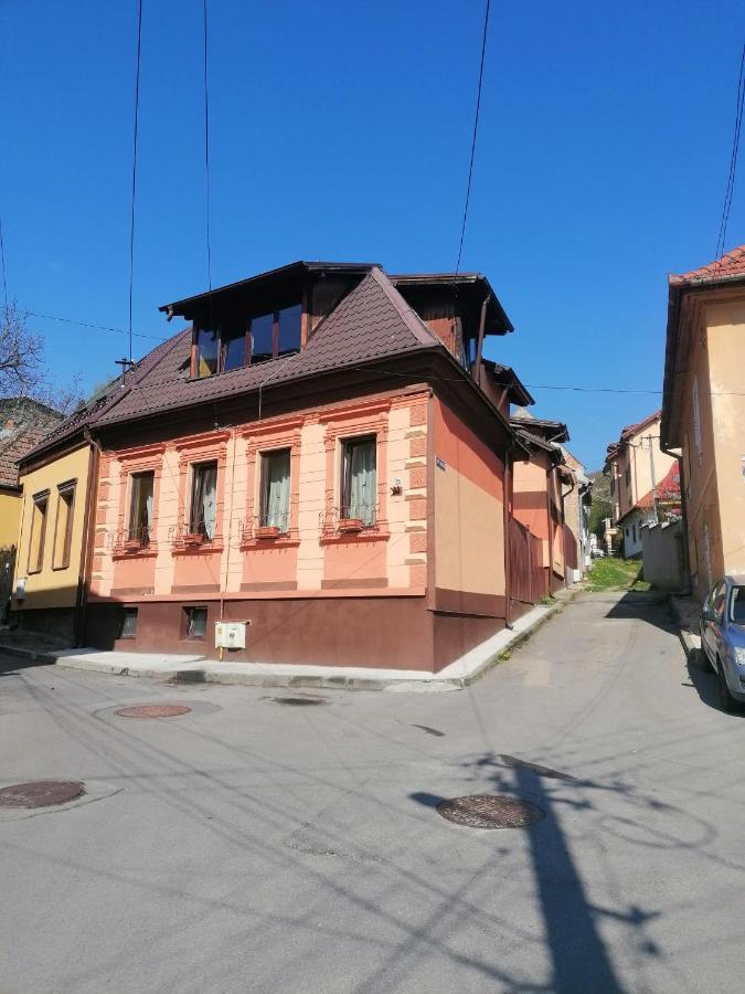 Cozy Attic * Brașov
